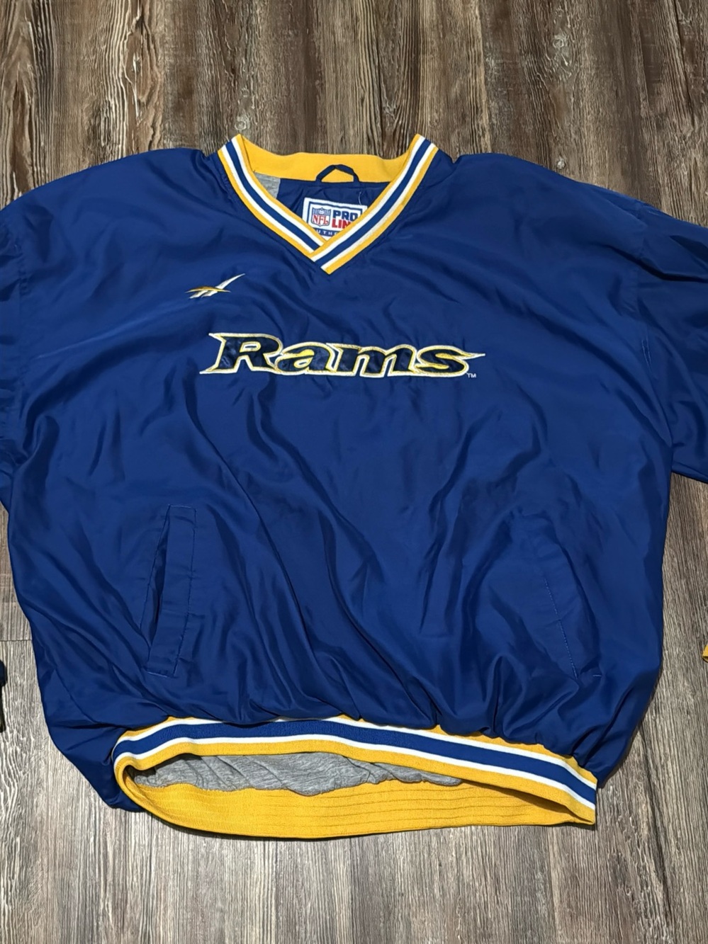 Vintage Reebok Pro Line St. Louis Rams Pullover Men's XXL V Neck in Royal Blue